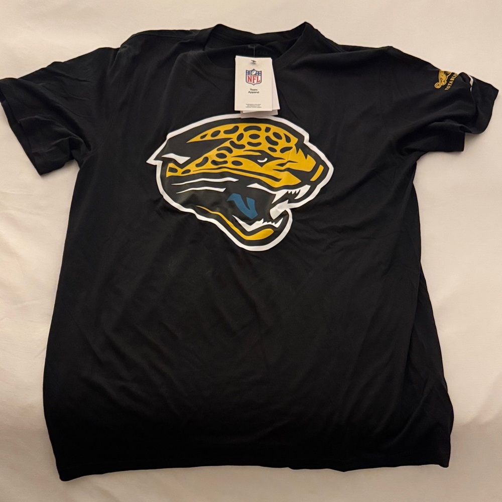 NFL Men's Black and Gold Jaguars Tee
